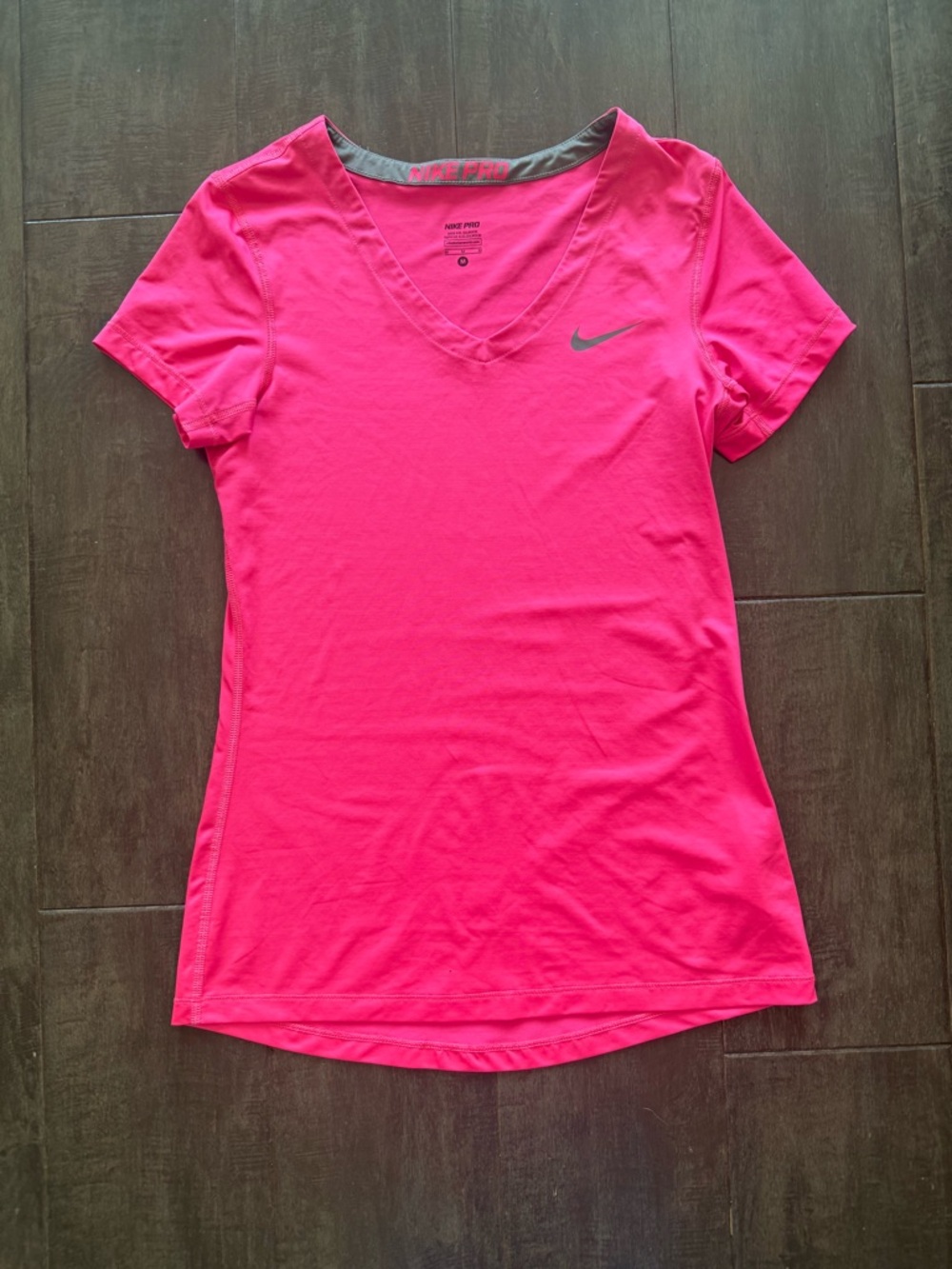 Nike Pro Women's Dri-FIT V-Neck Short Sleeve Athletic Sporty Top - Pink Size M